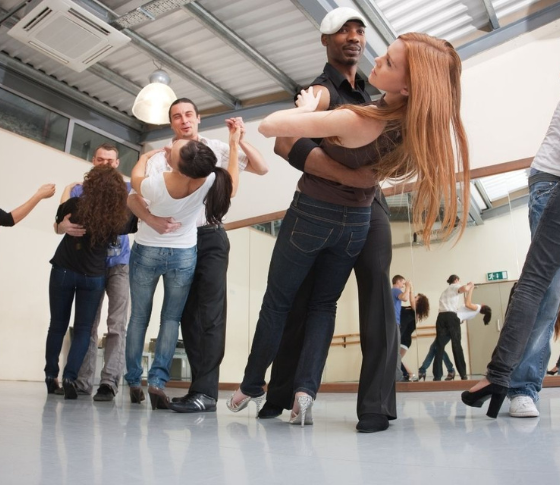 foto clase baile de salón